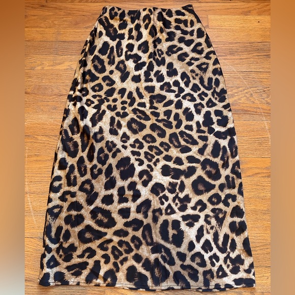 Pink Lily Naomi Brown Leopard Maxi Skirt - Picture 2 of 4